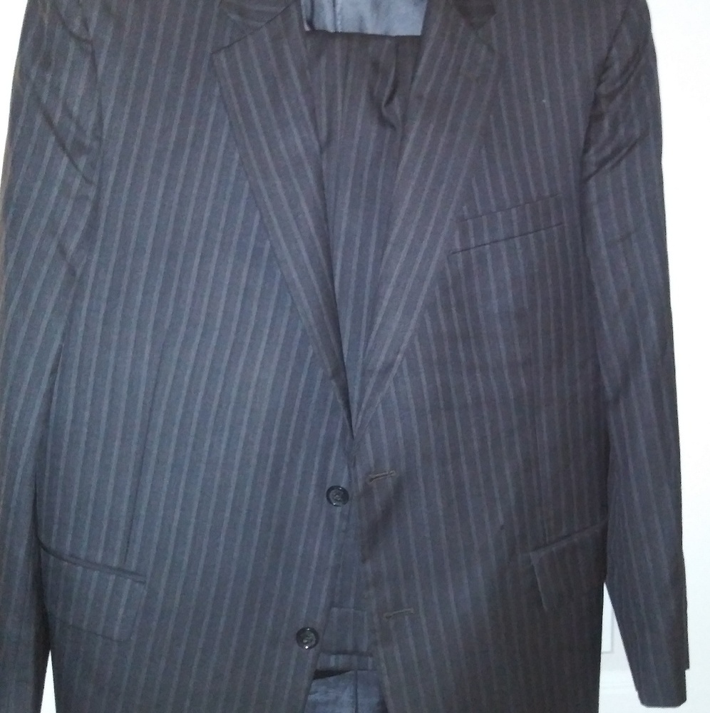Blue Men -Jos A Bank 3 button 2pc Suit